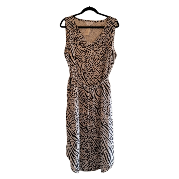 Soma Dresses & Skirts - Black and White Soma Midi Tank Dress